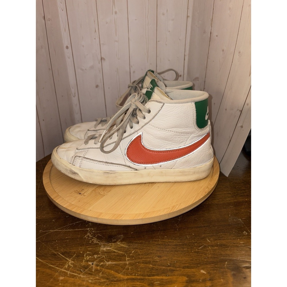 Nike‎ x Stranger Things Blazer Mid "Hawkins High" Size 6